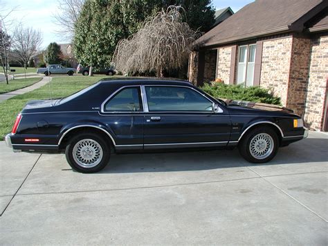 1989 Lincoln Continental engine