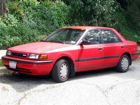 1989 Mazda Protege photo