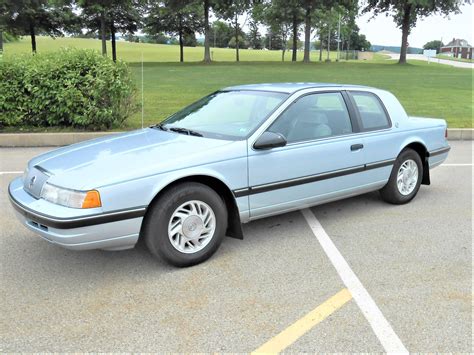 1989 Mercury Cougar photo