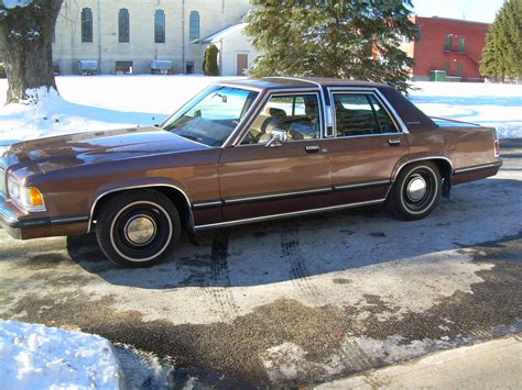 1989 Mercury Marquis photo