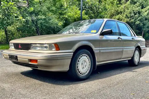 1989 Mitsubishi Galant photo