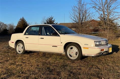 1989 Oldsmobile Cutlass calais photo