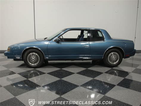 1989 Oldsmobile Toronado photo