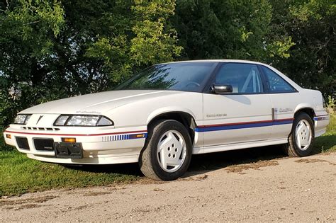 1989 Pontiac Grand prix photo