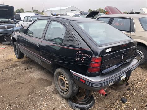 1989 Pontiac Lemans photo