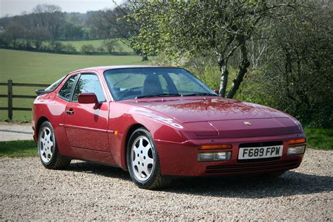 1989 Porsche 944 photo