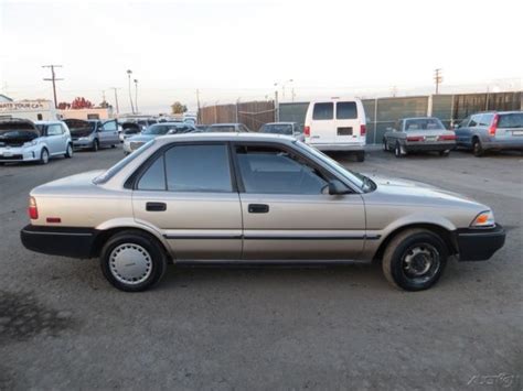 1989 Toyota Corolla photo