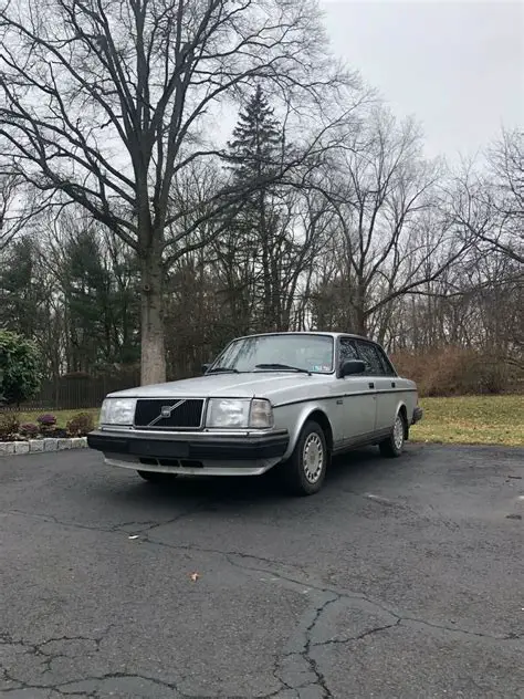 1989 Volvo 244 dl photo