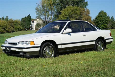 1990 Acura Legend photo