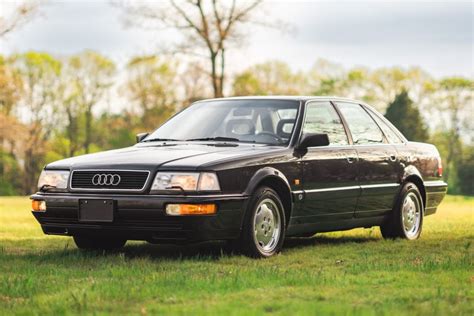 1990 Audi V8 photo