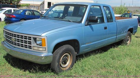 1990 Chevrolet C2500 engine