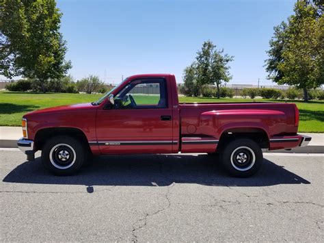 1990 Chevrolet Chevrolet truck photo