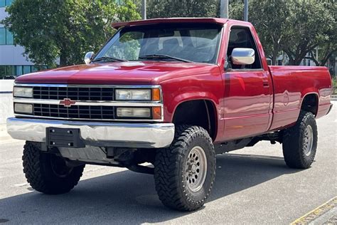 1990 Chevrolet K2500 photo