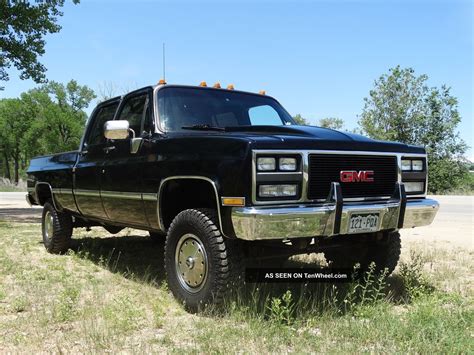 1990 Chevrolet K30 photo