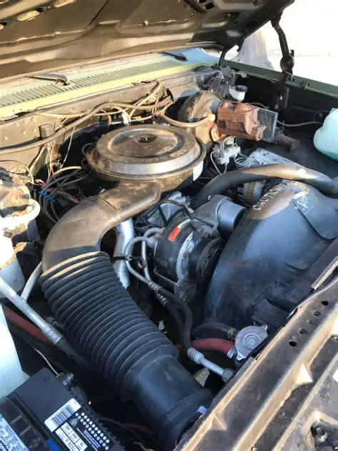 1990 Chevrolet Suburban engine