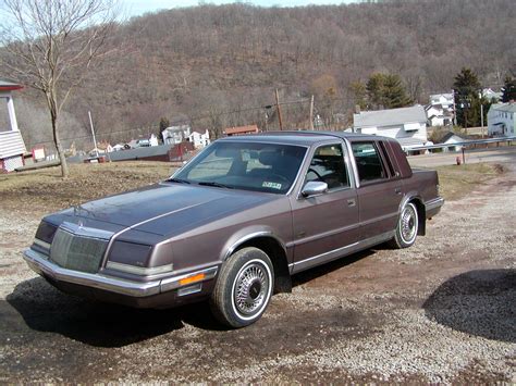 1990 Chrysler Imperial engine