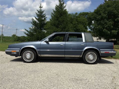 1990 Chrysler Landau salon engine