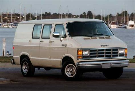 1990 Dodge B150 photo