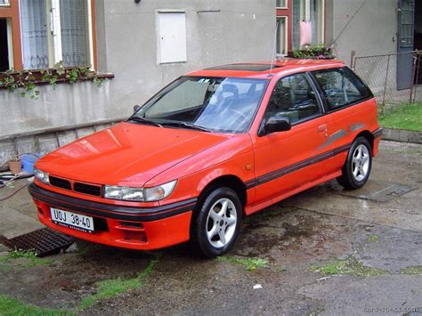 1990 Dodge Colt photo