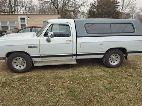 1990 Dodge D250 engine