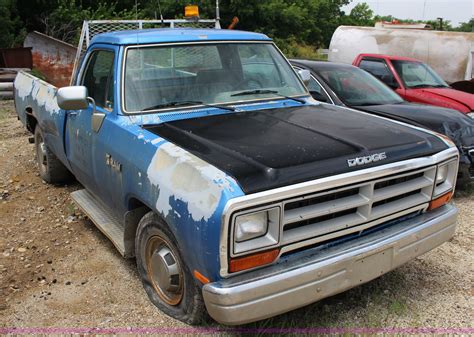 1990 Dodge D250 photo