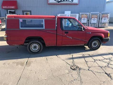 1990 Dodge D50 photo