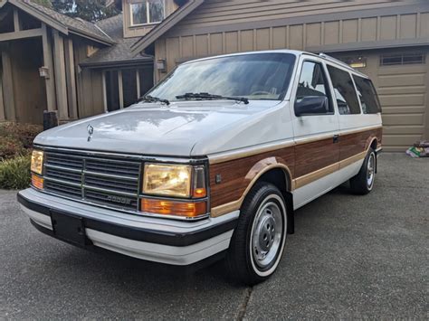 1990 Dodge Grand caravan