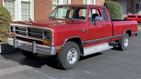 1990 Dodge W250 engine