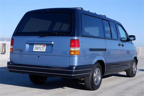 1990 Ford Aerostar photo