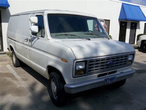 1990 Ford E250 photo