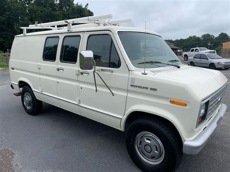 1990 Ford Econoline photo