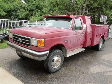 1990 Ford F450 engine