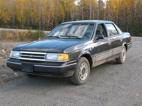 1990 Ford Tempo photo