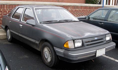 1990 Ford Tempo