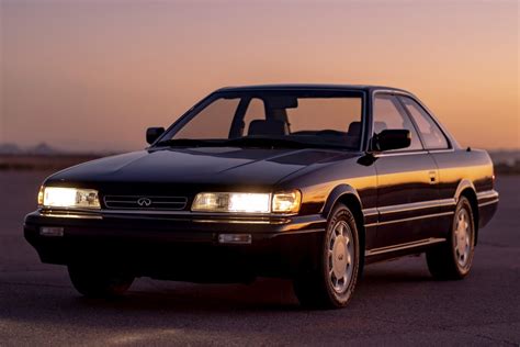 1990 Infiniti M30 photo