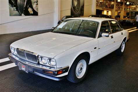 1990 Jaguar Xj6 photo