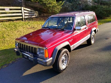 1990 Jeep Cherokee photo