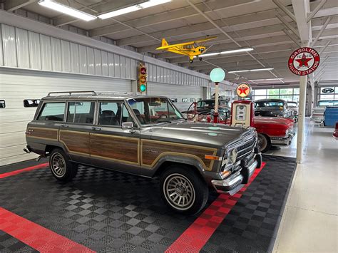 1990 Jeep Grand wagoneer engine