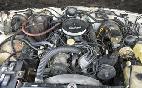 1990 Jeep Wagoneer engine