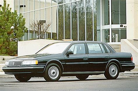 1990 Lincoln Continental photo