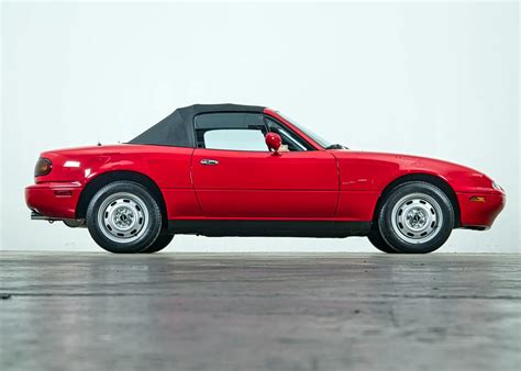 1990 Mazda Miata photo