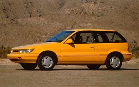 1990 Plymouth Colt photo