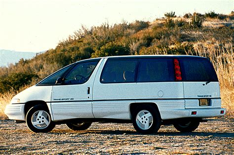 1990 Pontiac Trans sport photo