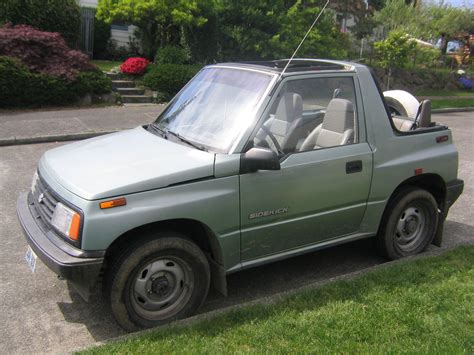 1990 Suzuki Sidekick photo