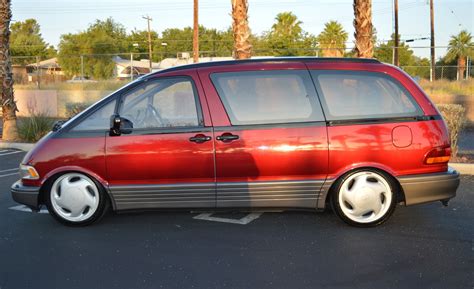 1990 Toyota Van photo