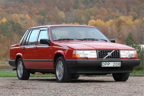 1990 Volvo 740 photo