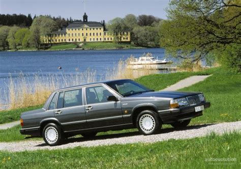 1990 Volvo 760 photo