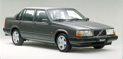 1990 Volvo 940 photo