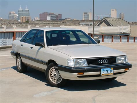 1991 Audi 100 photo