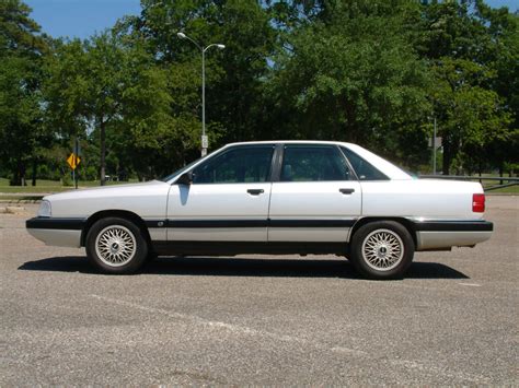 1991 Audi 100 photo